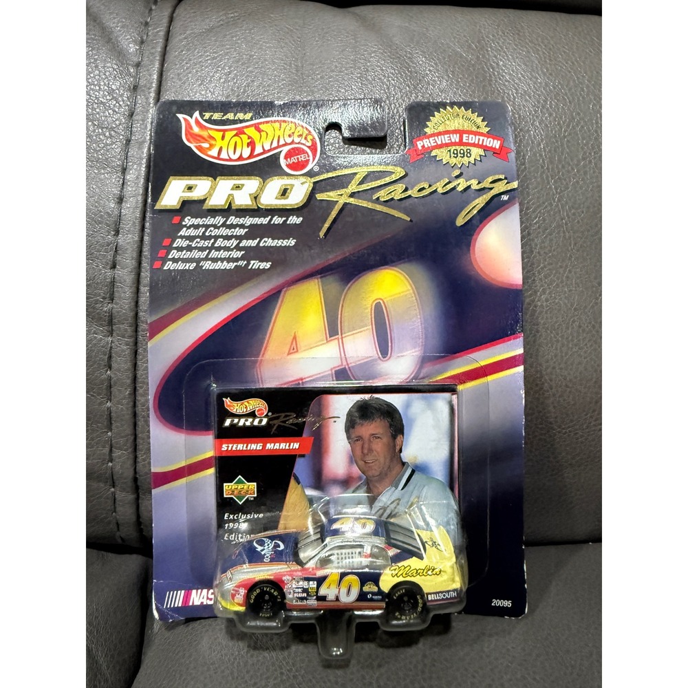 Hot Wheels Pro Racing Sterling Marlin 40 Chevrolet Monte Carlo 1998 Preview 1:64